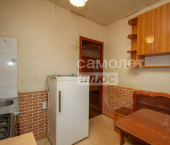 3-комн, 42кв м, этаж 1/3 проспект Гая, 101