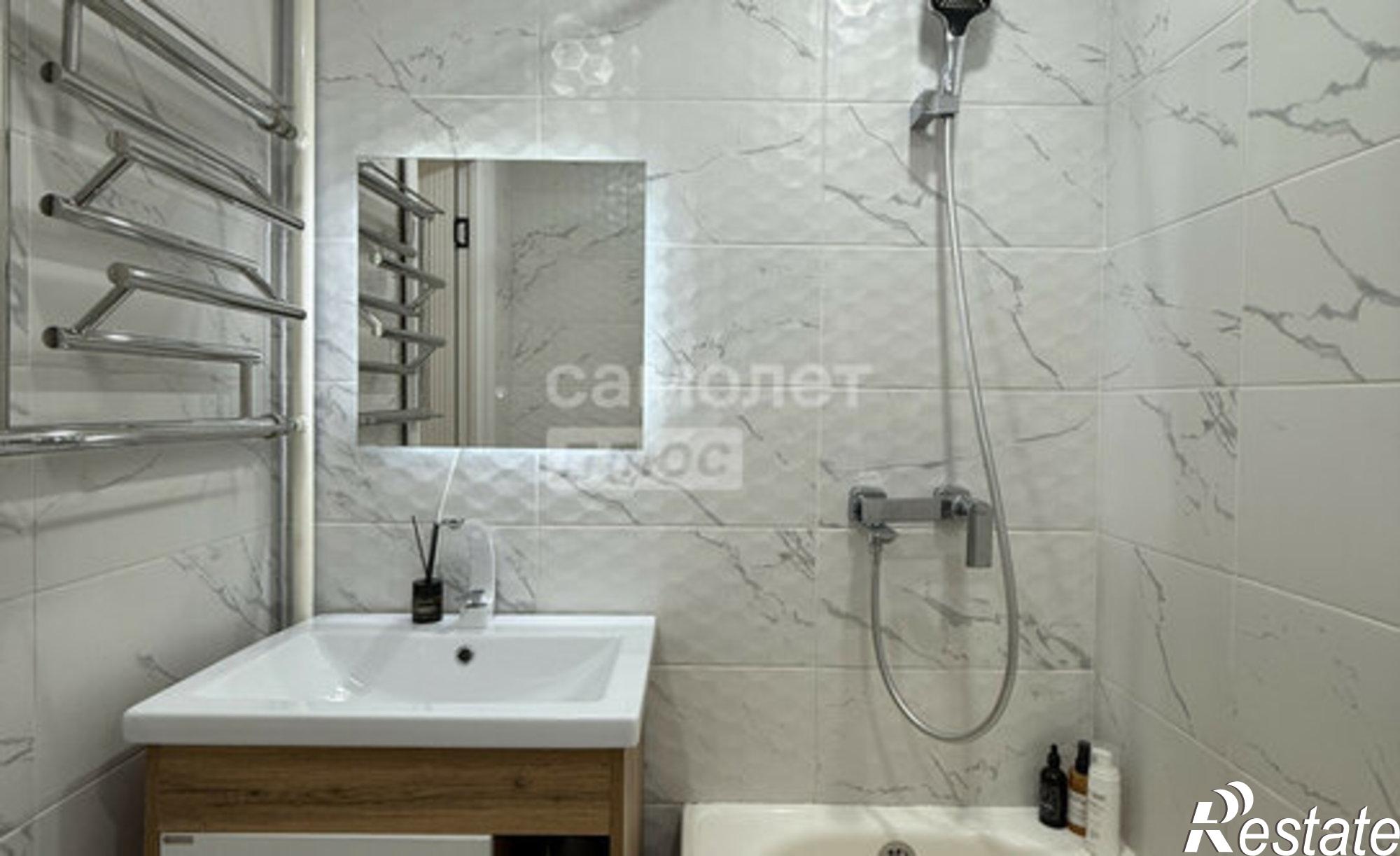 Купить квартиру за 7 030 000 рублей на проспект Автостроителей, 21