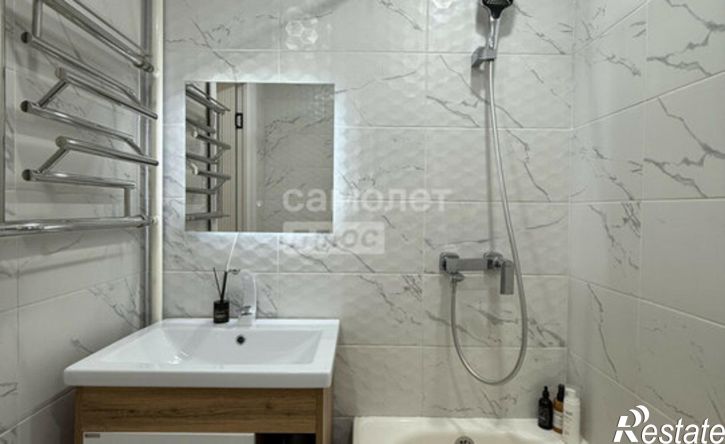 3-комн квартира проспект Автостроителей, 21,  д. 21